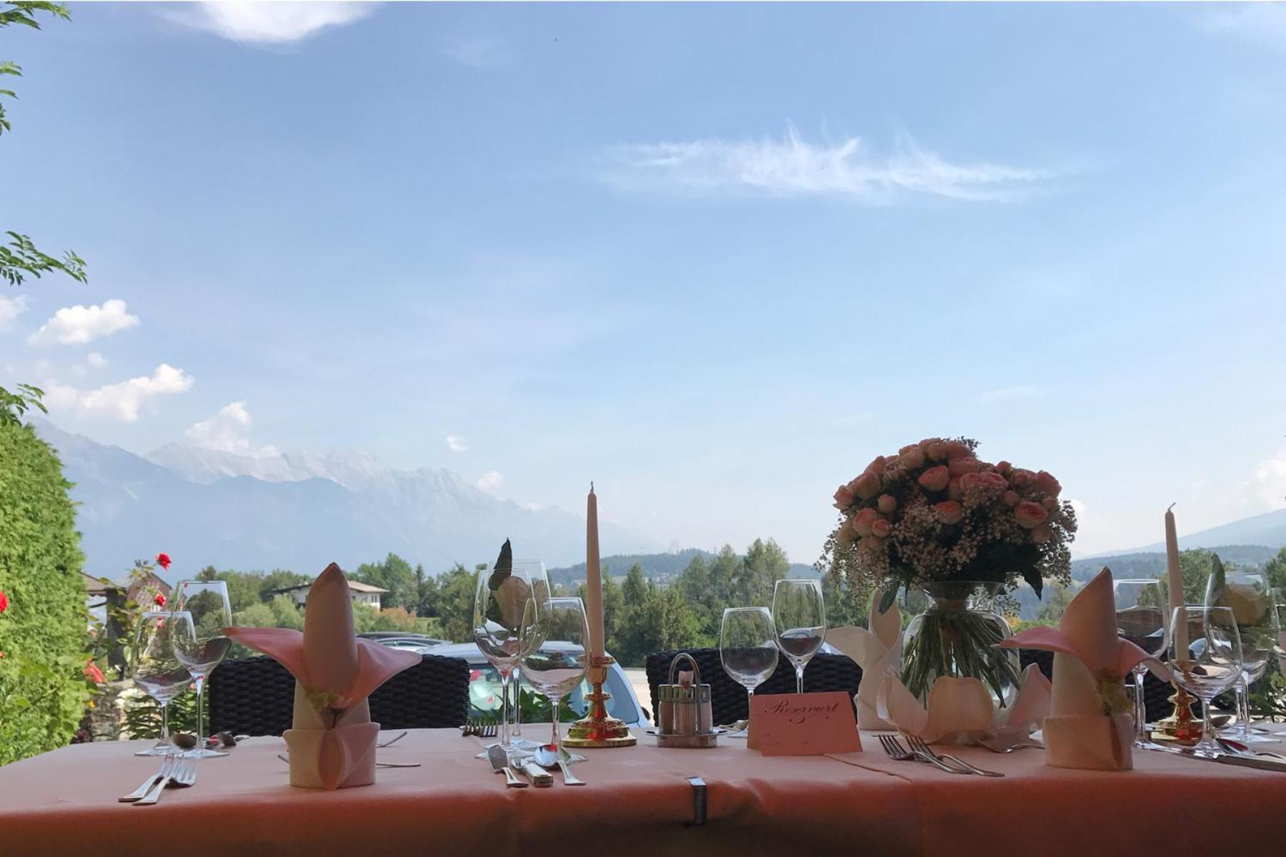 Hotel Sonnhof Mutters Eksteriør bilde