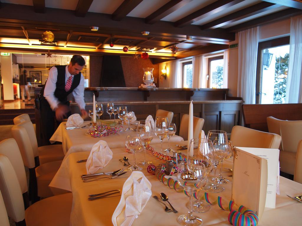 Hotel Sonnhof Mutters Eksteriør bilde