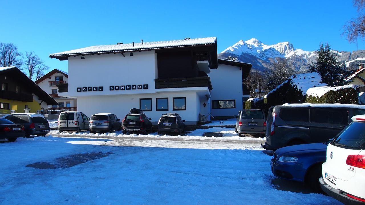 Hotel Sonnhof Mutters Eksteriør bilde